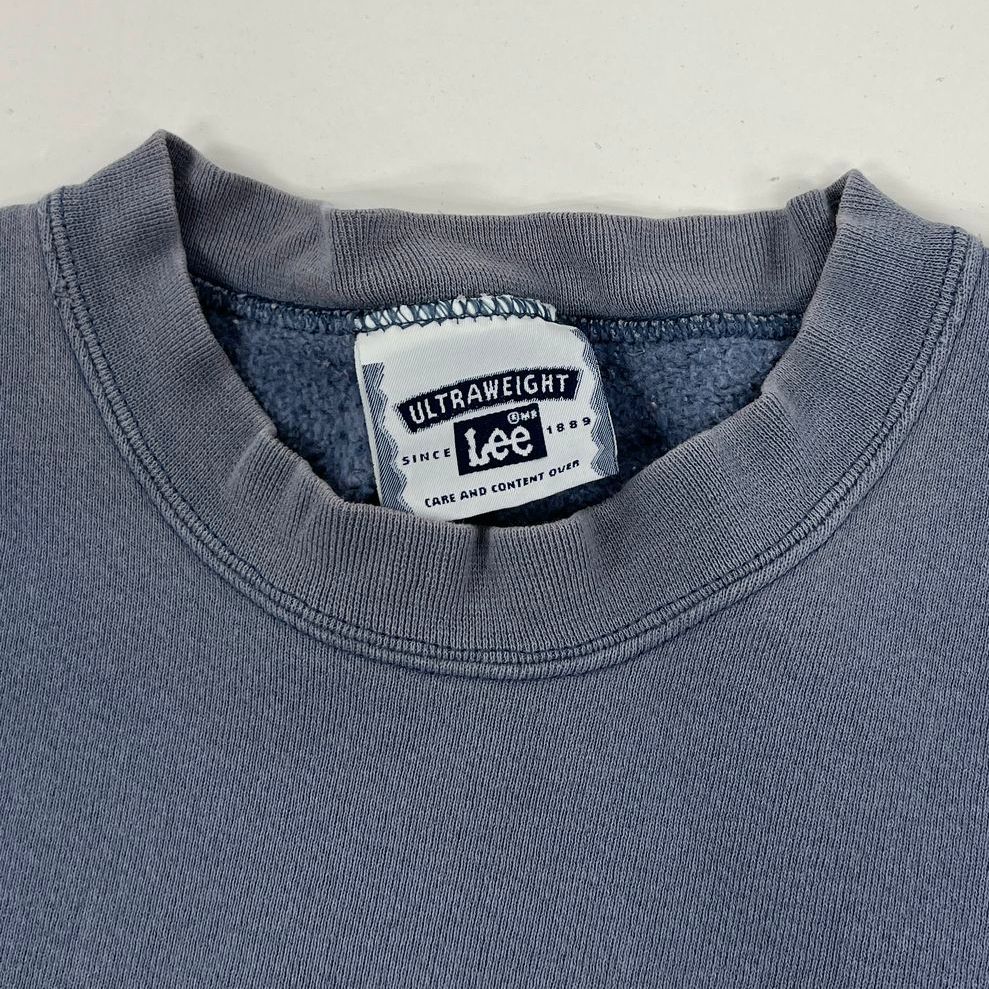 VTG Men's Lee Ultraweight Faded Purple Grey Pullover Sweatshirt - Size Large