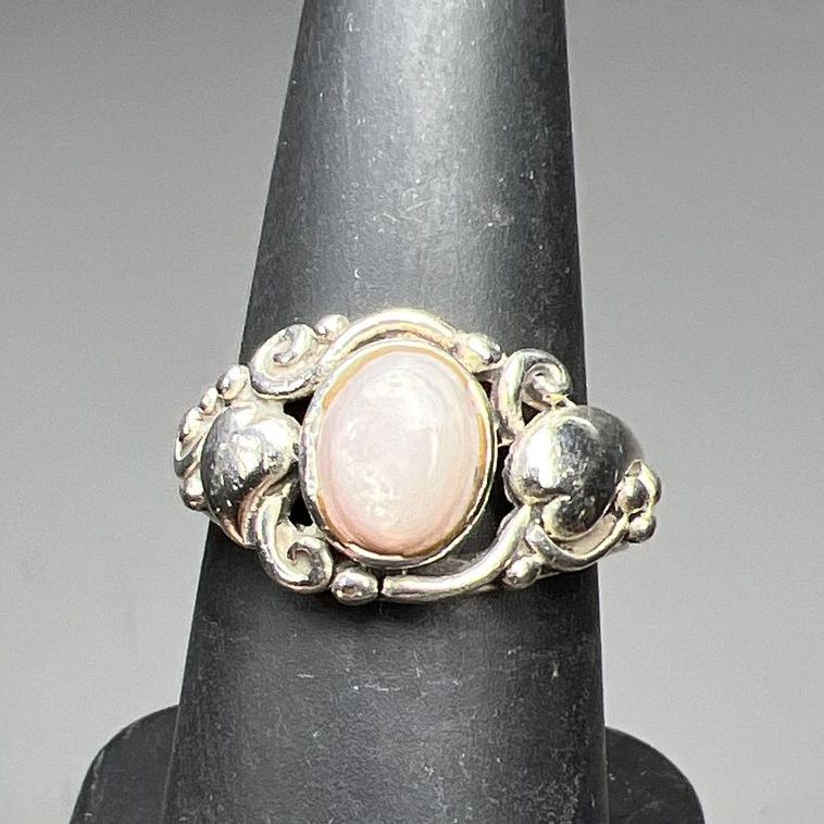 925 Sterling Silver Shell Ring Size 6 4.9g