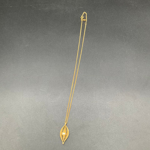 Vintage Sarah Coventry Gold Tone Filigree Faux Pearl Pendant Necklace 20"