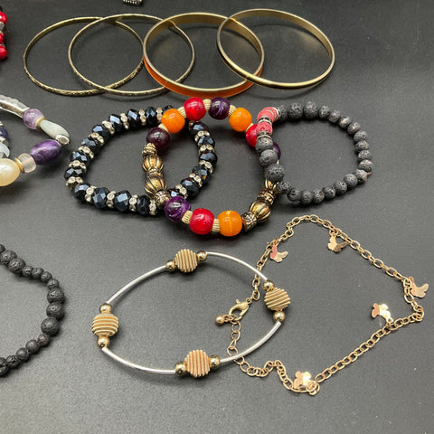 Costume Jewelry Bracelet Lot 25+ Beaded Bangles Stretch Charm Boho Fashion