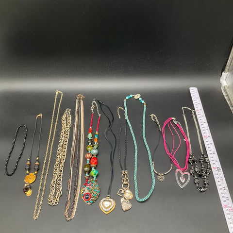 Fashion Jewelry Lot of 12 Necklaces Hearts Beaded Boho Contemporary Pendants