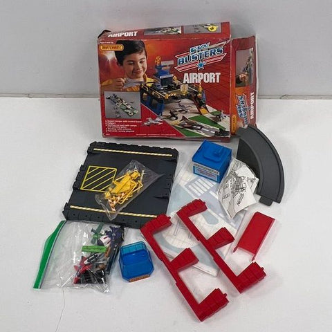 1989 Matchbox Skybusters Airport Playset Lot w/ Original Box & Planes Vintage