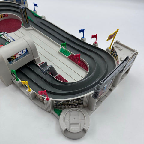 Micro Machines NASCAR Raceway Playset Winner's Circle 1999 With Box & 3 Cars