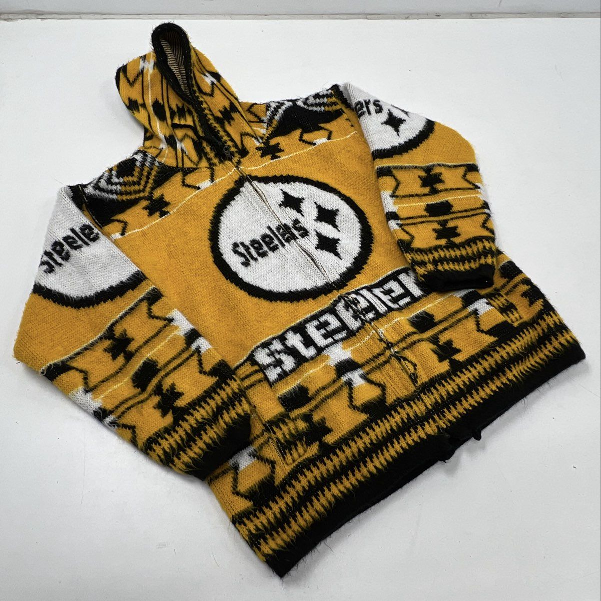 Vintage 90s Pittsburgh Steelers NFL Ruminahui Knit Hooded Jacket 