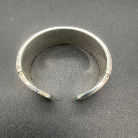 Brighton Silver Tone Pebble Motif Hinged Cuff Bracelet