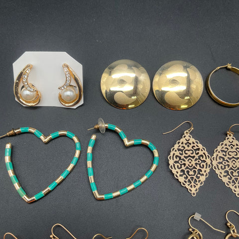 Vintage Gold Tone Costume Jewelry Lot of 15 Pairs Filigree Pearl Earrings