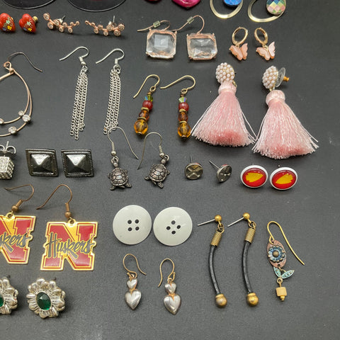 Vintage & Modern Costume Jewelry Lot 50+ Pairs Earrings Tassel Hoop Rhinestone
