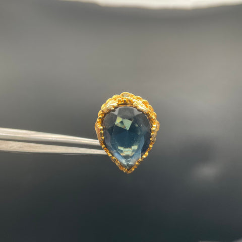 Vintage Alice Caviness Gold Tone Blue Glass Teardrop Clip Earrings Signed