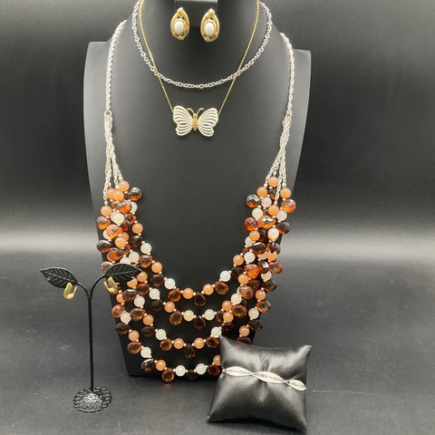 Vintage Trifari Costume Jewelry Lot 5pc Beaded Bib Necklace Filigree Bracelet