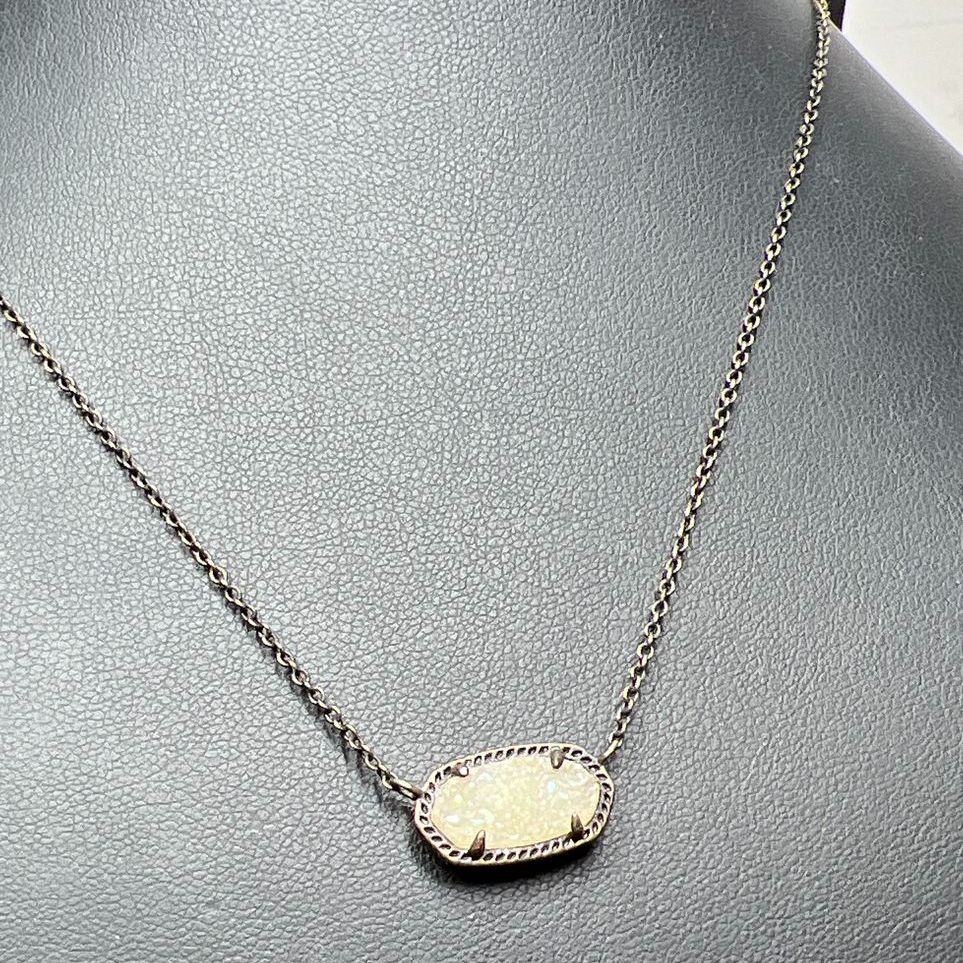Kendra Scott Off White Stone Necklace