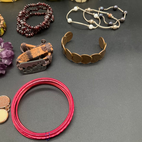 Vintage and Modern Bracelet Jewelry Lot of 14 Bangle Cuff Stretch Beaded Mixed