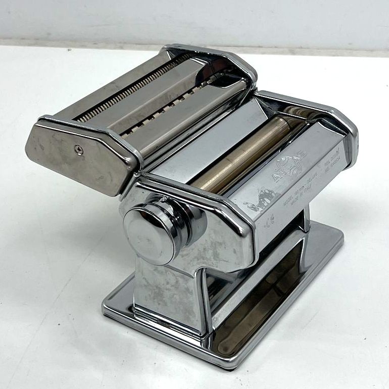 Atlas 150 Deluxe Pasta Maker Machine Roller Cutter Made in Italy Chrome