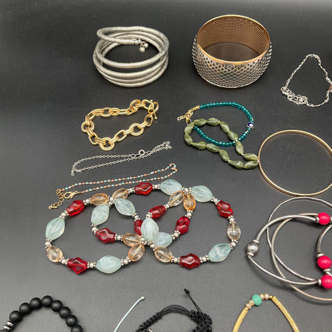 Vintage & Modern Bracelet Jewelry Lot of 40 Beaded Bangle Charm Cuff Mesh Chain