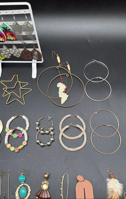 Vintage to Modern Mixed Fashion Earrings Lot 1 lb Hoops Dangles Novelty Pieces