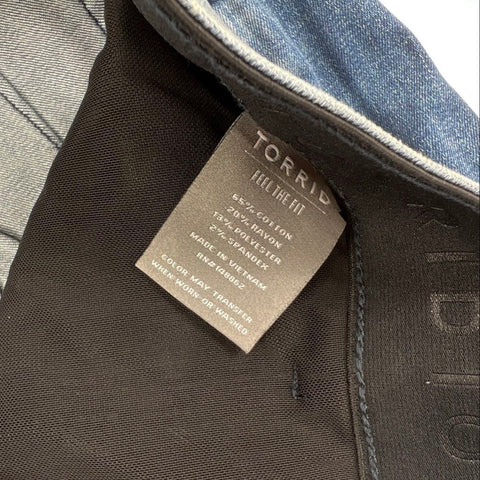 Torrid Women's Jeans Lot of 2 NWT Bombshell Skinny Distressed Blue Black 18R