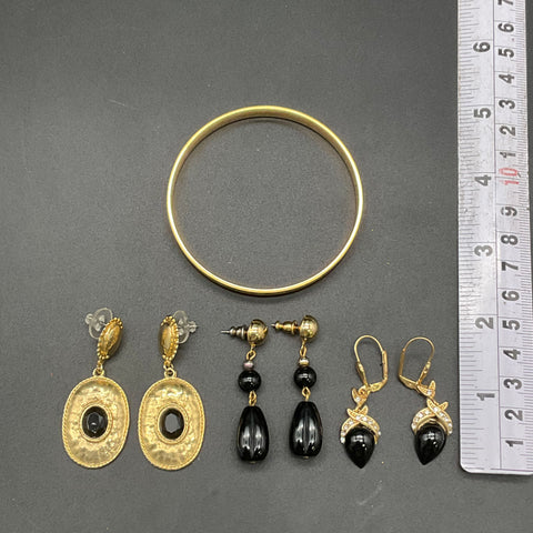 Vintage Monet Trifari Costume Jewelry Lot 8pc Gold Tone Black Enamel