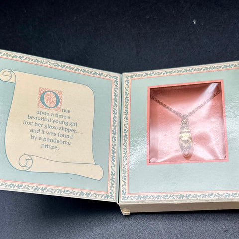 Vintage Avon Costume Jewelry Lot Cinderella Slipper Coin Set Star Ring 4pc