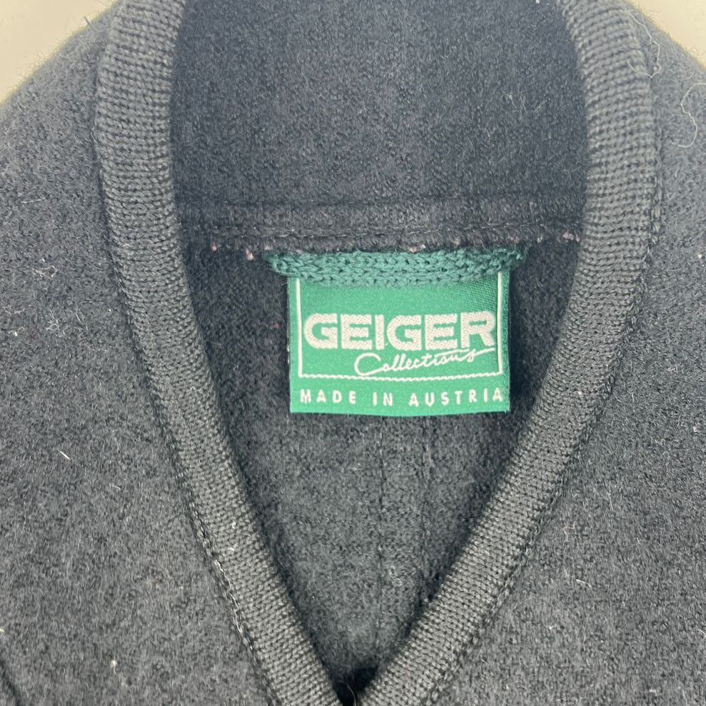 VTG Women's Geiger Collection Austria Black Wool Button Front Coat - Size 38
