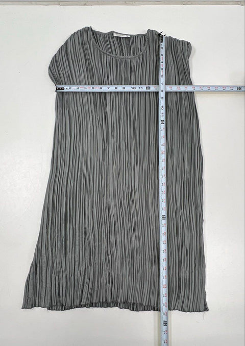 Masai Women's Gray Plissé Pleated Crinkle Sleeveless Tunic Top Sz M