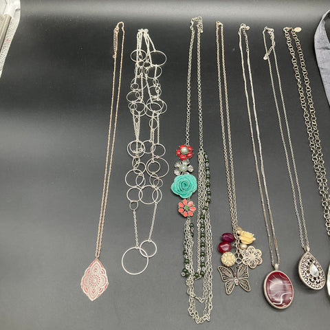 Mixed Costume Jewelry Necklace Lot 8 Pieces 1 lb Vintage to Modern Styles