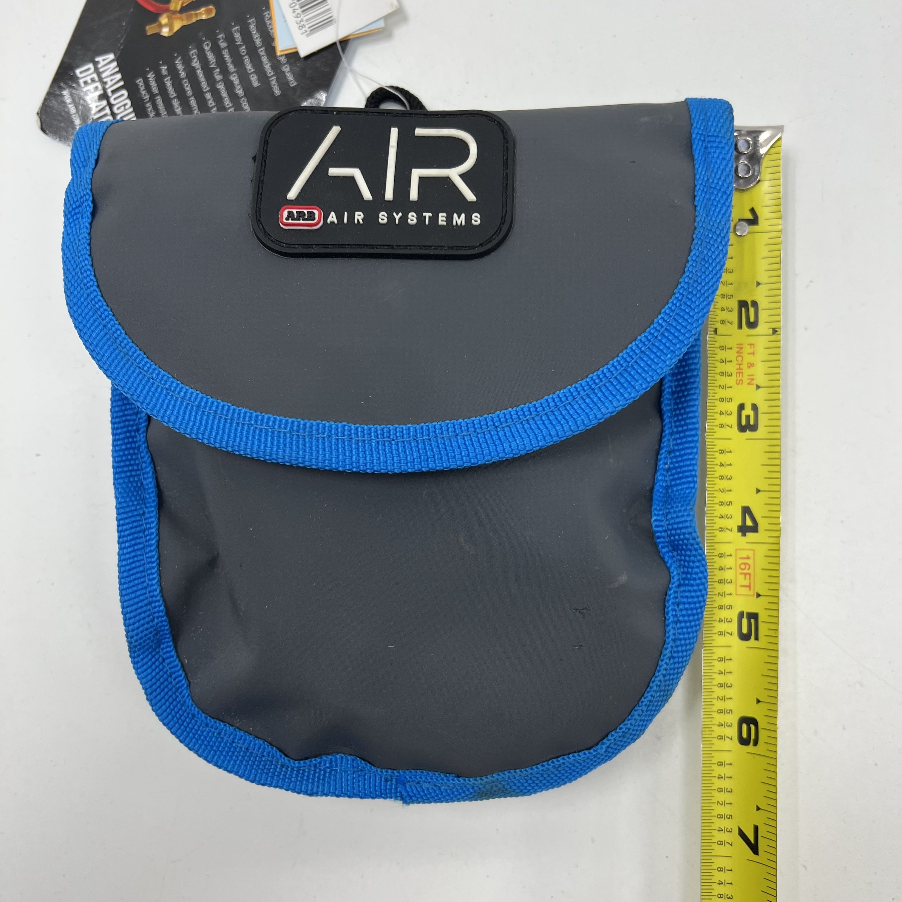 ARB E-Z Deflator Analog Tire Gauge 0-60 PSI w/ Valve Core Tool & Pouch