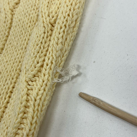 Vintage Women's Tony Lambert Light Yellow Cable Knit Pullover Sweater - Medium