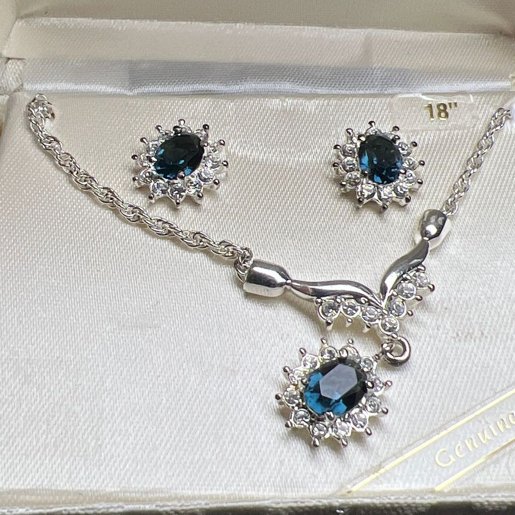 Roman Genuine Purple & Clear Crystal Set NIB