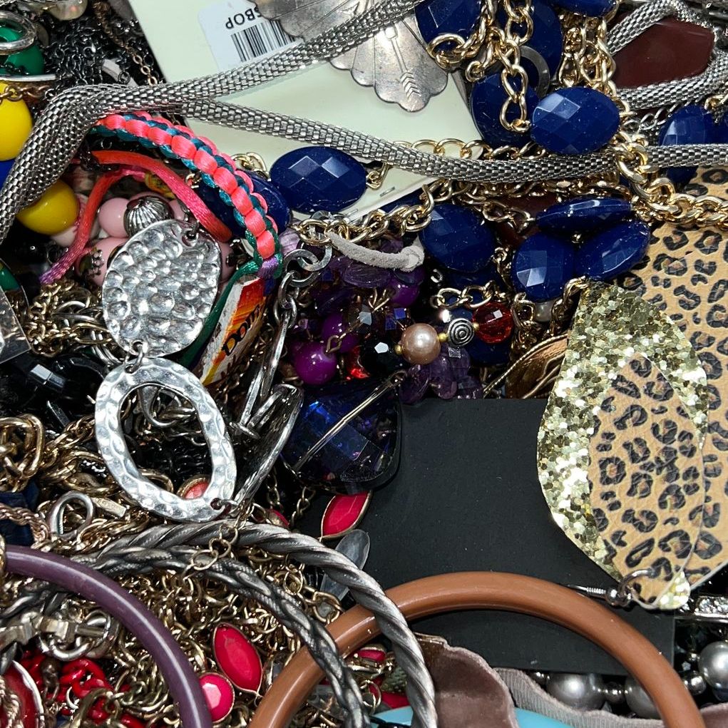 5 Lbs Costume Jewelry Grab bag