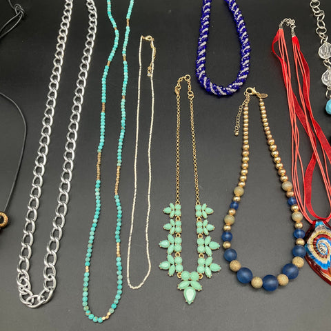 Fashion Costume Jewelry Lot 13 Necklaces Gold & Silver Tone Mixed Styles 0.9lb