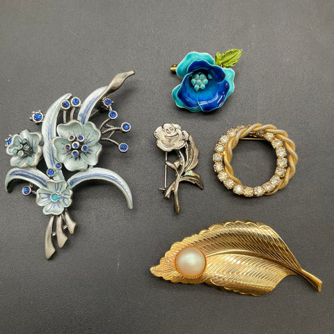 Vintage Costume Jewelry Lot 11pc Brooches Teacher School Enamel Floral Fort