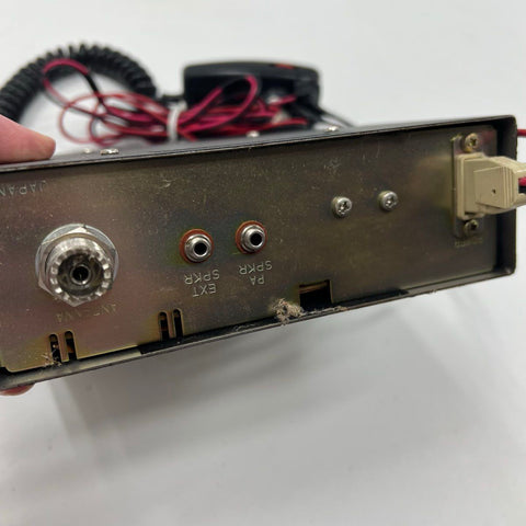 Vintage Midland 13-883B CB Radio Transceiver With Microphone & Bracket 1976