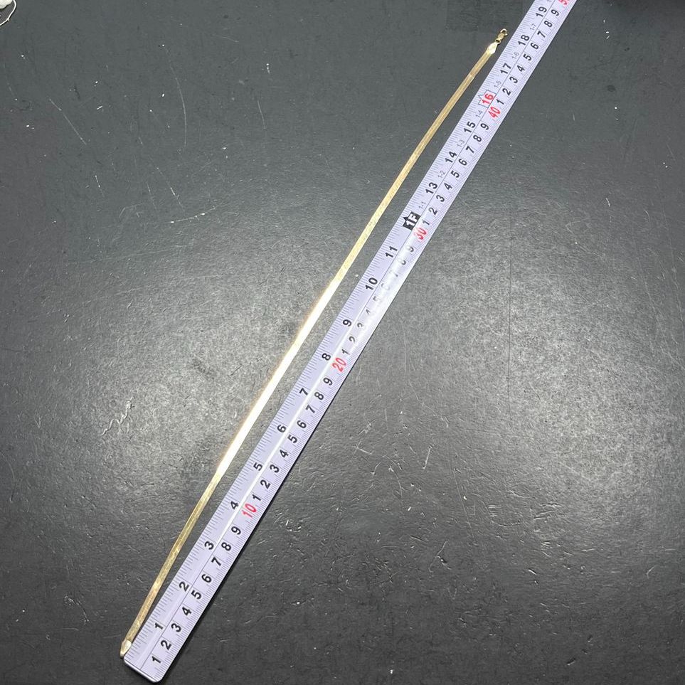10K Yellow Gold Flat Herringbone Chain Necklace 5.75g