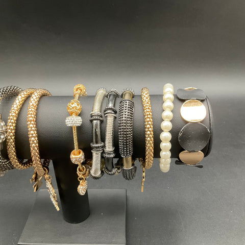 Mixed Costume Jewelry Lot 14 Bracelets Bangle Cuff Stretch Charm 0.73 lbs