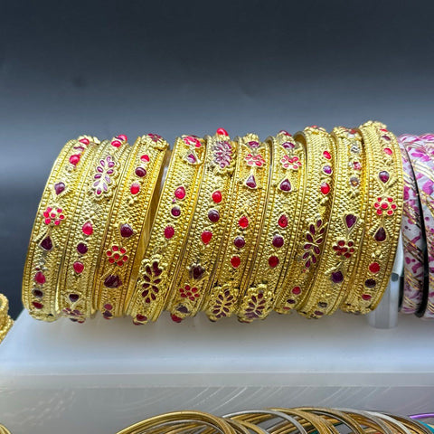 Costume Jewelry Lot 60+ Bangles Cuffs Vintage to Modern Gold Tone Mixed
