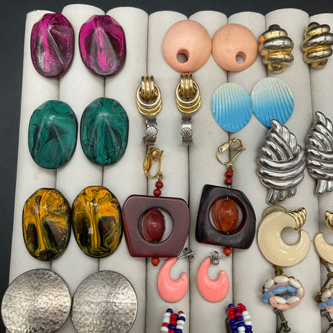 Vintage Costume Jewelry Lot 18 Pairs Earrings Pierced & Clip-On Signed Trifari