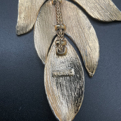 Vintage Napier Articulated Fish Pendant Gold Tone Mesh Chain Green Eye