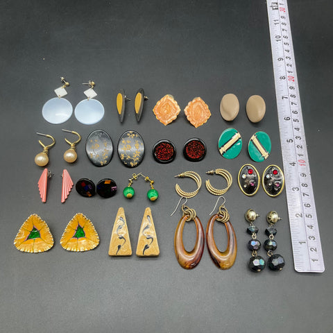 Vintage 1980s 1990s Costume Jewelry Earring Lot 18 Pairs Hoops Studs Retro