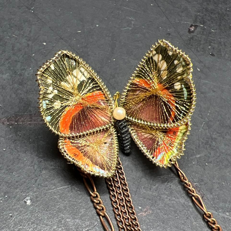Y2K Vintage Eclissi Ever Autumn Butterfly Collar Pin Necklace Tiger's Eye
