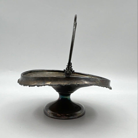Vintage Beacon Silver Co Silver Plate Bridal Basket Footed Bowl Swing Handle