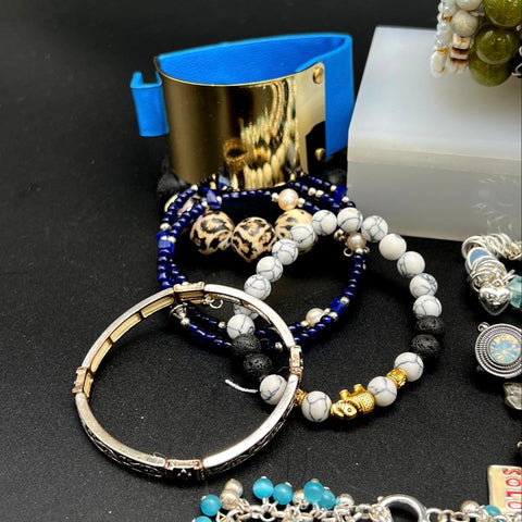 Mixed Costume Jewelry Bracelet Lot 40+ Pcs Beaded Bangles Cuffs Boho Eclectic