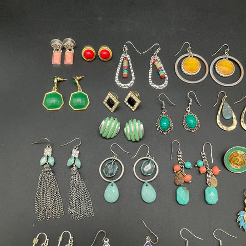 Costume Jewelry Earring Lot Vintage to Modern 30 Pairs Boho Novelty Geometric