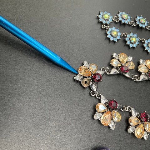 Fashion Costume Jewelry Lot of 7 Statement Necklaces Silver Gold Tone Mixed