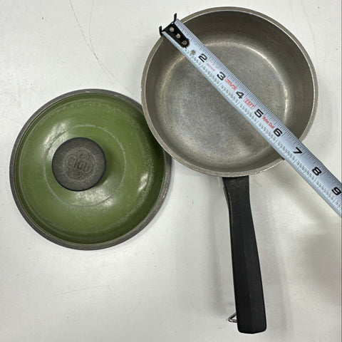 Vintage Club Cast Aluminum Cookware Set Avocado Green 6 Piece 4 Pans 2 Lids