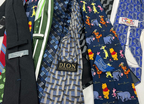 Lot of 16 Vintage 90s Men's Silk Ties Disney Looney Tunes Tom James Novelty