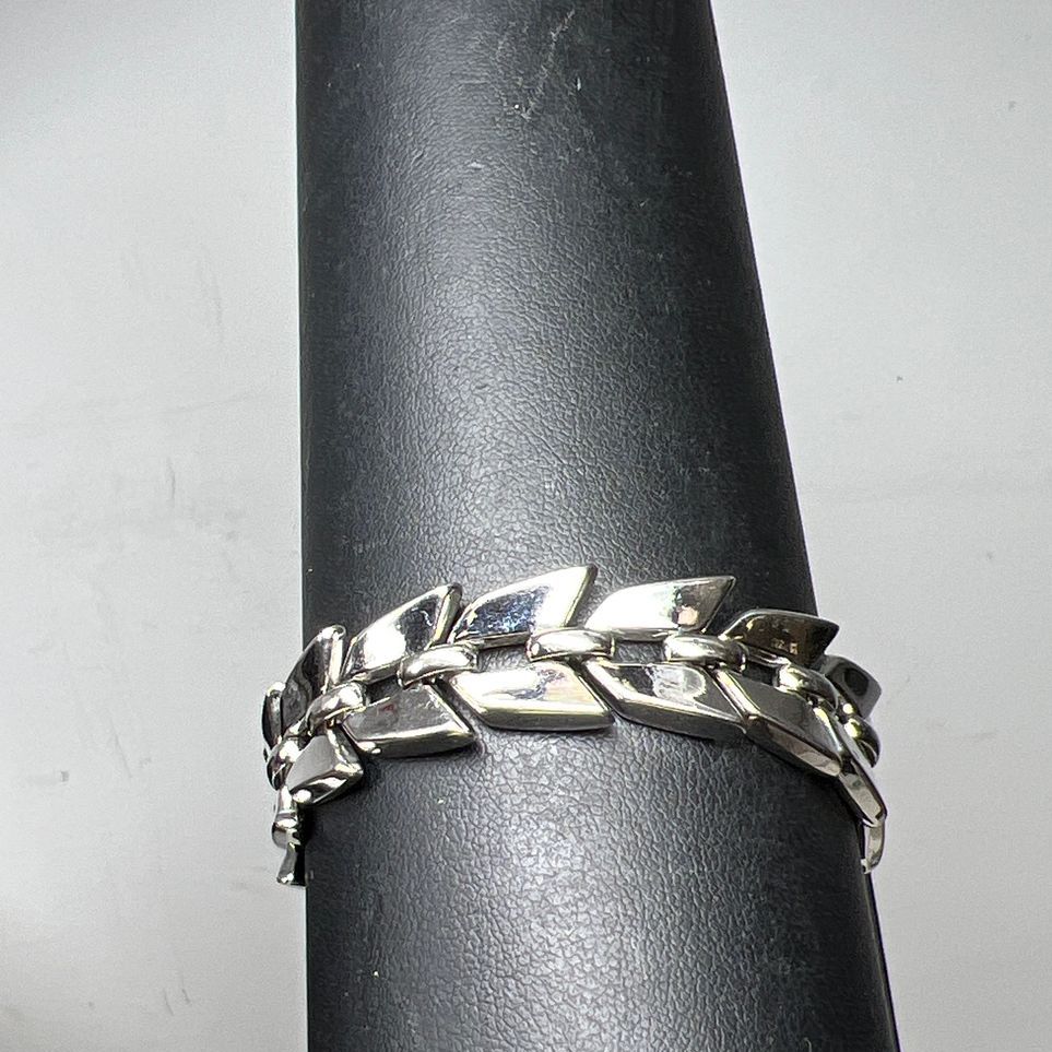 Trifari Silver Tone Link Bracelet