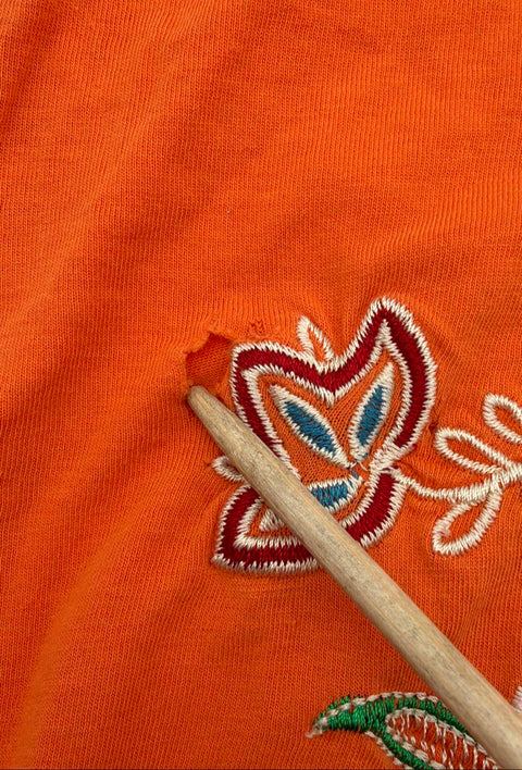 JWLA Women's Orange Embroidered Peacock Floral Scoop Neck T-Shirt Sz S