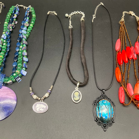 Vintage Modern Costume Jewelry Lot 9 Necklaces Beaded Pendants Kansas State MOP