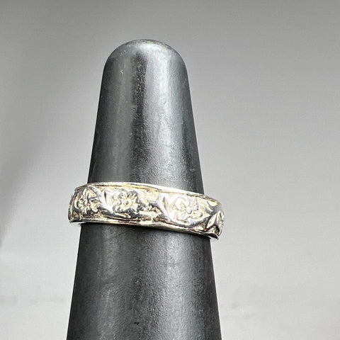 Small 925 Sterling Silver Floral Band Ring Size 4 3.06g