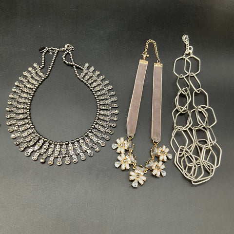 Fashion Costume Jewelry Lot of 7 Statement Necklaces Silver Gold Tone Mixed