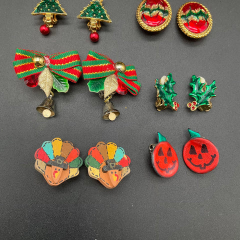 Vintage Holiday Jewelry Lot 8 Pairs Clip On Earrings Christmas Thanksgiving